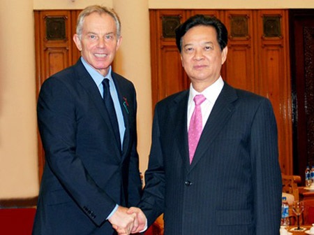 Thủ tướng Nguyễn Tấn Dũng tiếp cựu Thủ tướng Anh Tony Blair - 1 Thủ tướng tiếp cựu Thủ tướng Anh Tony Blair.