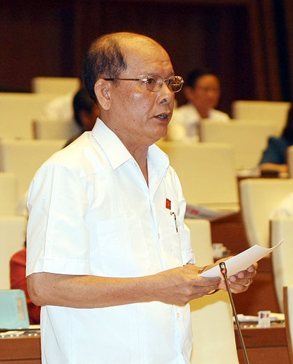 “Trách nhiệm ít thế, tôi cũng có thể làm Thủ tướng” (!) - 3 Đại biểu Danh Út - Kiên Giang (ảnh: Ngọc Châu).