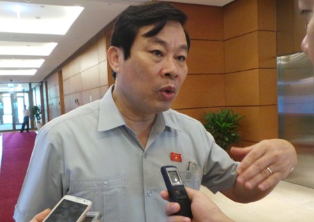 Bộ trưởng nói về việc “xử” facebook mạo danh lãnh đạo nhà nước - 1 Bộ trưởng nói về việc “xử” facebook mạo danh lãnh đạo nhà nước