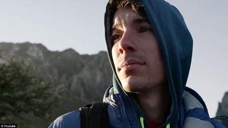 Đứng tim xem leo núi liều mạng ở Mexico - 7 Nhà leo núi tài ba Honnold cho biết anh leo núi giống như một “vũ công ba lê”.