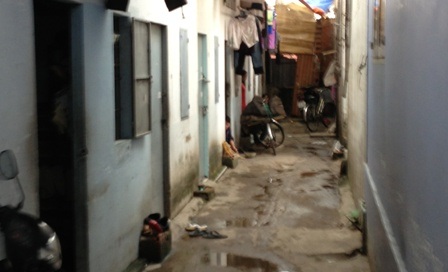 Kẻ chết, người vào tù vì…chiếc chiếu rách!