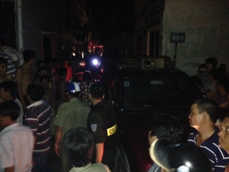  Cả khu dân cư một phen hoảng loạn do lo sợ bị cháy lan