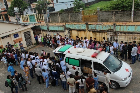 Nạn nhân được đưa về quê mai táng