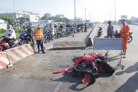  Hiện trường vụ tai nạn xảy ra đêm 3/7 làm PV Xuân Tình trọng thương