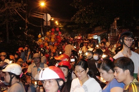 Giao thông qua khu vực vô cùng hỗn loạn