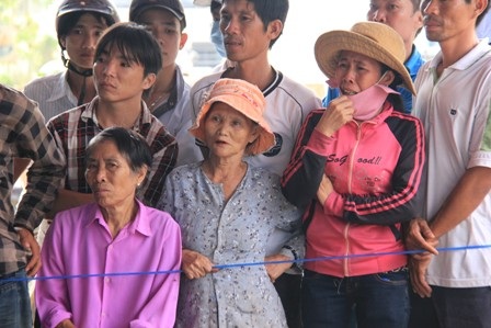 Người dân xã Tóc Tiên bàng hoàng trước 4 cái chết của một gia đình sau vụ hỏa hoạn