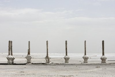 Hồ lớn nhất Iran đang biến thành…muối - 3 Hồ lớn nhất Iran đang biến thành…muối - 3