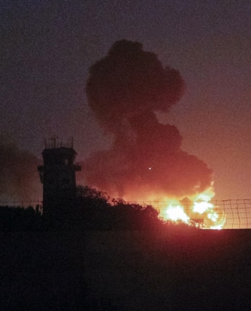 Vụ tấn công của Taliban vào căn cứ hải quân Pakistan đã kết thúc - 3