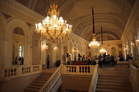 Chiêm ngưỡng vẻ đẹp lộng lẫy của nhà hát nổi tiếng Nga - 9