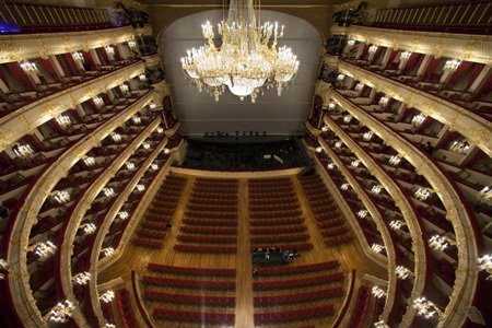 Chiêm ngưỡng vẻ đẹp lộng lẫy của nhà hát nổi tiếng Nga - 7