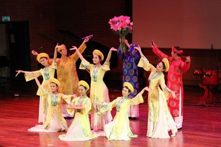 Tưng bừng Ngày Văn hóa Việt Nam tại Đan Mạch - 1 Tưng bừng Ngày Văn hóa Việt Nam tại Đan Mạch - 1