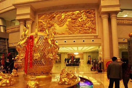 "Đột nhập" phòng siêu sang trong khách sạn của làng giàu nhất Trung Quốc - 3