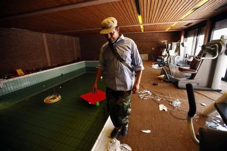 Khám phá cuộc sống của ông Gadhafi - 13