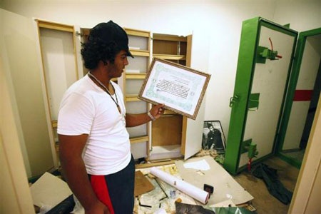 Khám phá cuộc sống của ông Gadhafi - 8