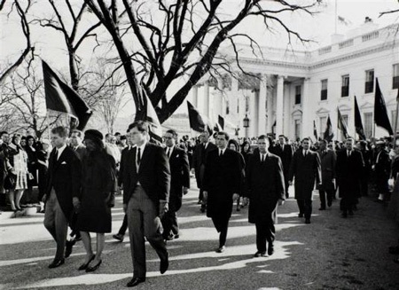 Nhìn lại ngày Tổng thống Mỹ Kennedy bị ám sát 48 năm trước - 19 Nhìn lại ngày Tổng thống Mỹ Kennedy bị ám sát 48 năm trước - 19