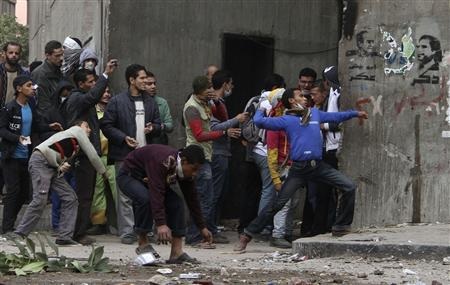 Ai Cập: Đụng độ bước sang ngày thứ 3, ít nhất 13 người chết - 2