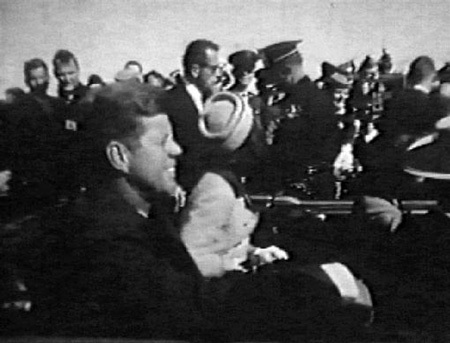 Nhìn lại ngày Tổng thống Mỹ Kennedy bị ám sát 48 năm trước - 8 Nhìn lại ngày Tổng thống Mỹ Kennedy bị ám sát 48 năm trước - 8