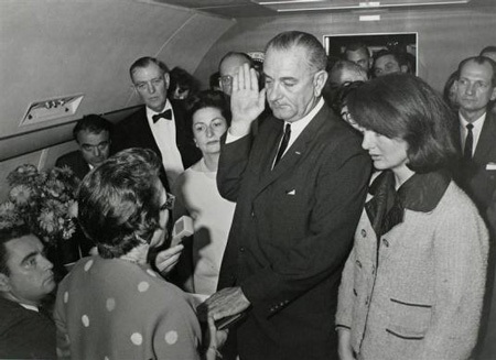 Nhìn lại ngày Tổng thống Mỹ Kennedy bị ám sát 48 năm trước - 9 Nhìn lại ngày Tổng thống Mỹ Kennedy bị ám sát 48 năm trước - 9