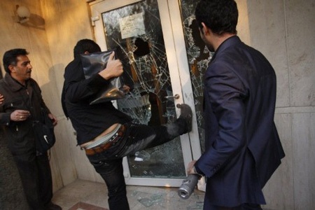 3 nước châu Âu triệu đại sứ tại Iran về nước - 1 3 nước châu Âu triệu đại sứ tại Iran về nước - 1