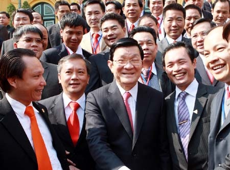 Chủ tịch nước Trương Tấn Sang tiếp đại biểu doanh nhân trẻ - 1 Chủ tịch nước Trương Tấn Sang tiếp đại biểu doanh nhân trẻ - 1