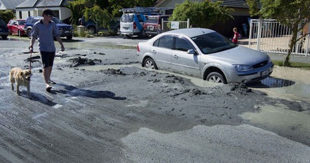 4 trận động đất ở New Zealand biến mặt đất thành bùn - 3 4 trận động đất ở New Zealand biến mặt đất thành bùn - 3
