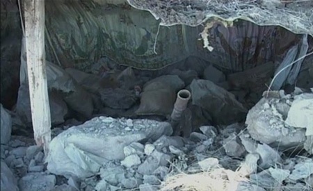 Pakistan công bố hình ảnh vụ không kích của NATO - 6