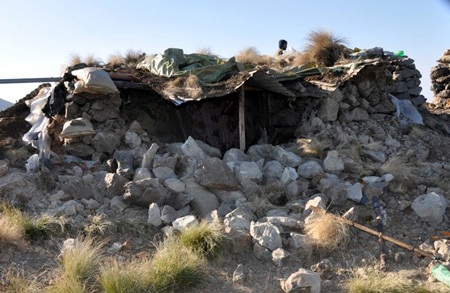 Pakistan công bố hình ảnh vụ không kích của NATO - 7