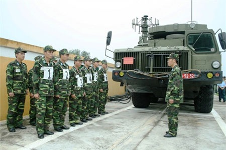 Hình ảnh chưa từng công bố về tên lửa S-300 của Việt Nam - 1 Hình ảnh chưa từng công bố về tên lửa S-300 của Việt Nam - 1