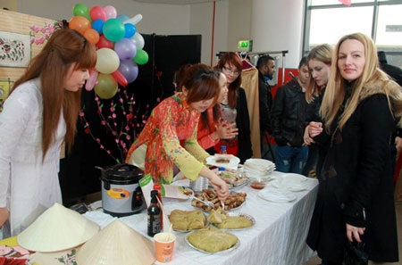 Lễ hội mùa xuân Việt tại Anh quốc - 1