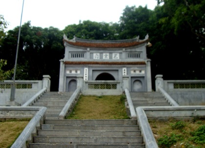 Những bí ẩn về “ông rồng” tự cắn xé thân mình  - 1