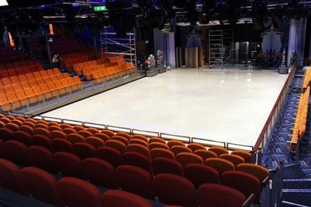 Những "thành phố di động" trên biển - 4