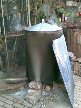 Nồi bánh tét giữa thủ đô Lào - 2