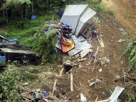 Philippines: Lở đất, 25 người chết, 100 người mất tích - 5