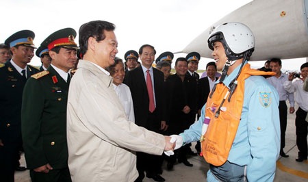 Chùm ảnh Thủ tướng đến thăm Trung đoàn 940 - 4