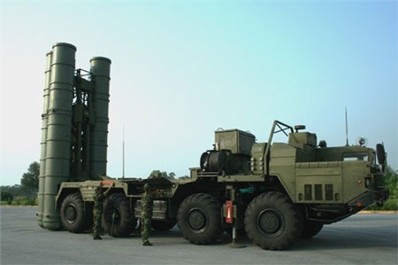 Hình ảnh chưa từng công bố về tên lửa S-300 của Việt Nam - 6 Hình ảnh chưa từng công bố về tên lửa S-300 của Việt Nam - 6