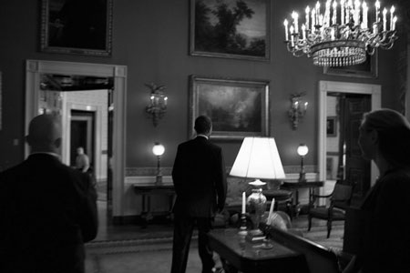 "Hậu trường" một ngày làm việc của Obama - 8 "Hậu trường" một ngày làm việc của Obama - 8