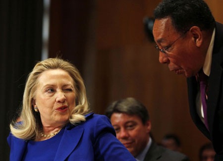 Khi Ngoại trưởng Mỹ Hillary Clinton nháy mắt - 1 Khi Ngoại trưởng Mỹ Hillary Clinton nháy mắt - 1