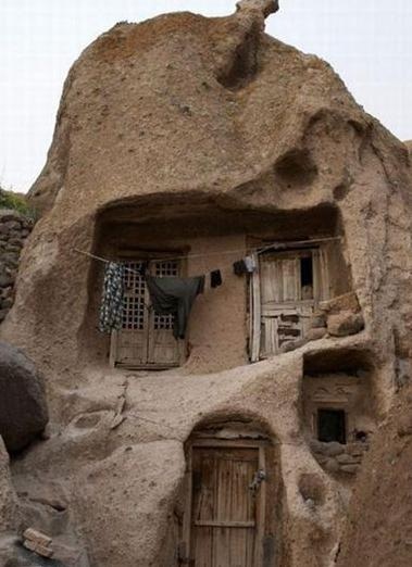 "Làng tổ mối khổng lồ" kỳ lạ ở Iran - 4 "Làng tổ mối khổng lồ" kỳ lạ ở Iran - 4