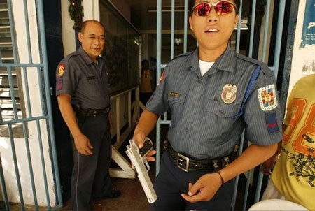 Đột nhập những xưởng sản xuất súng thủ công ở Philippines - 17 Đột nhập những xưởng sản xuất súng thủ công ở Philippines