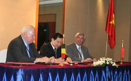 Việt Nam-Bỉ ký kết 18 hợp đồng và thỏa thuận - 1 Việt Nam-Bỉ ký kết 18 hợp đồng và thỏa thuận