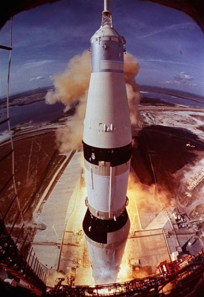 Tìm thấy 5 động cơ tên lửa sứ mệnh thám hiểm mặt trăng Apollo 11 - 2 Tìm thấy 5 động cơ tên lửa sứ mệnh thám hiểm mặt trăng Apollo 11