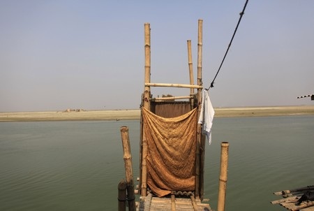 Đột nhập nhà thổ trẻ con nổi tiếng ở Bangladesh - 6 Đột nhập nhà thổ trẻ con nổi tiếng ở Bangladesh