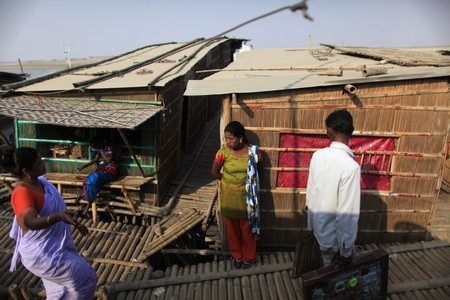 Đột nhập nhà thổ trẻ con nổi tiếng ở Bangladesh - 7 Đột nhập nhà thổ trẻ con nổi tiếng ở Bangladesh