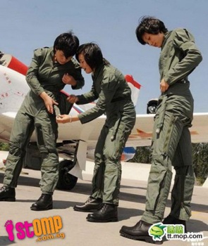 Phi đội bay gồm toàn bóng hồng của Trung Quốc