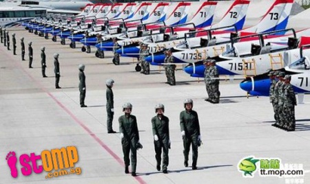 Phi đội bay gồm toàn bóng hồng của Trung Quốc