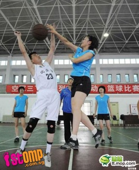 Phi đội bay gồm toàn bóng hồng của Trung Quốc