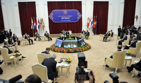 Bế mạc Hội nghị ASEAN lần thứ 20 tại Campuchia - 1 Bế mạc Hội nghị ASEAN lần thứ 20 tại Campuchia