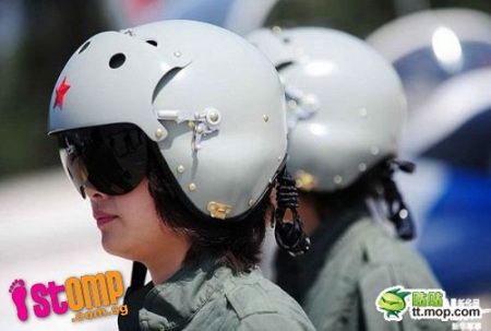 Phi đội bay gồm toàn bóng hồng của Trung Quốc