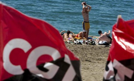 Hai thái cực trong ngày Quốc tế lao động - 12 Hai thái cực trong ngày Quốc tế lao động