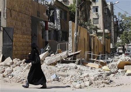“Quân đội Syria thử hệ thống vũ khí hóa học” - 1 Cảnh hoang tàn đổ nát ở Aleppo sau các cuộc giao tranh giữa quân chính phủ và phe nổi dậy.